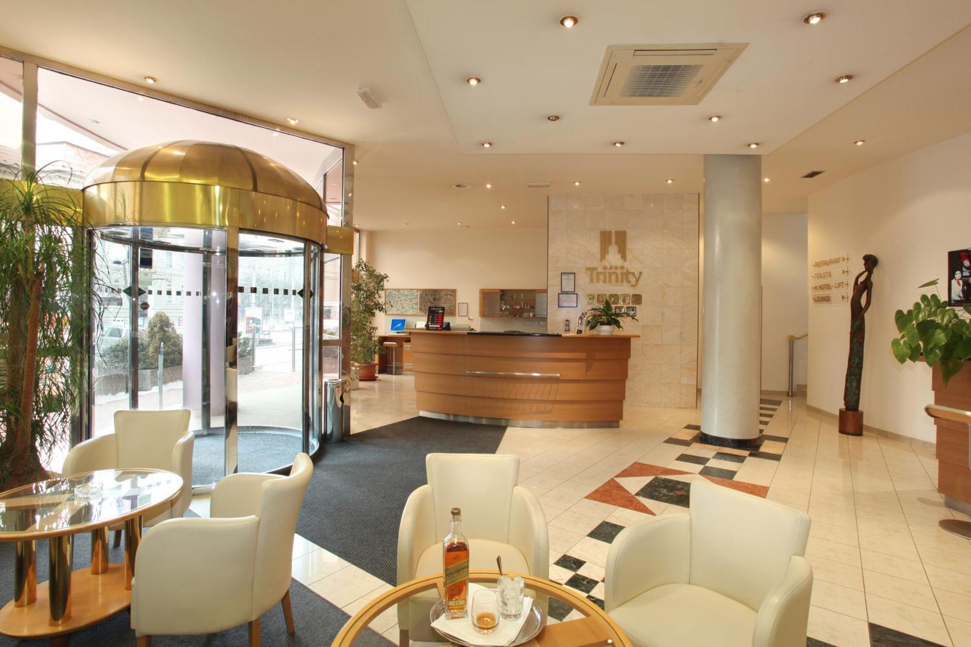 Hotel Trinity Όλομουτς Εξωτερικό φωτογραφία
